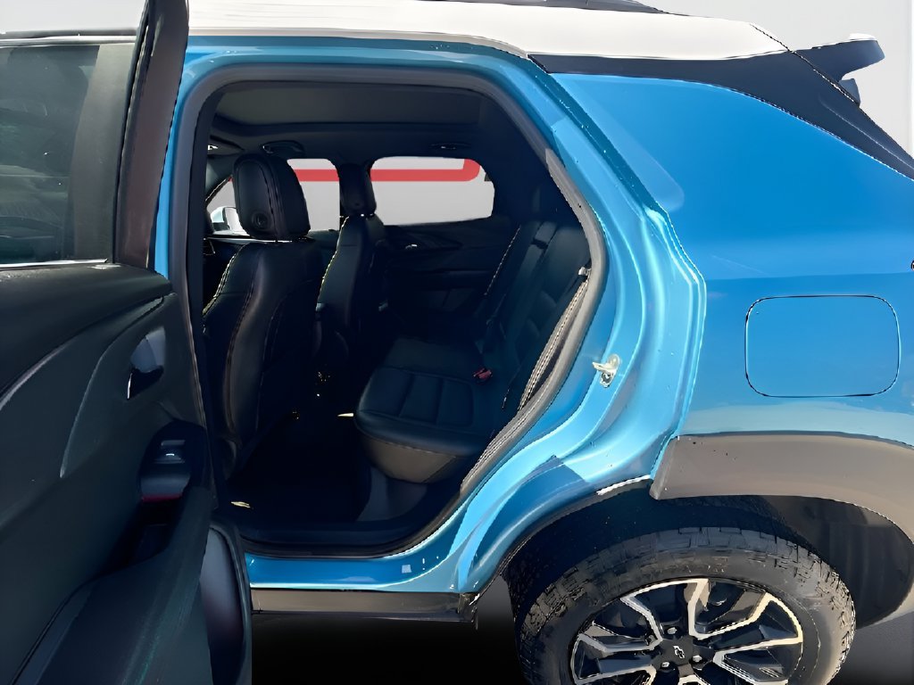 Used 2025 Chevrolet TrailBlazer ACTIV w/ Convenience Package FWD image 24