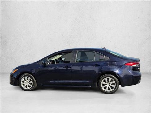 Used 2023 Toyota Corolla LE image 9