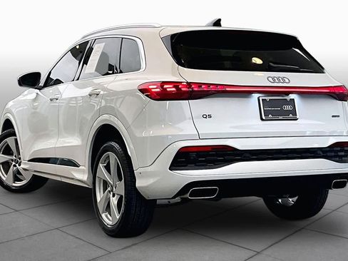 Certified 2025 Audi Q5 Premium Plus w/ Premium Plus AWD/4WD image 12