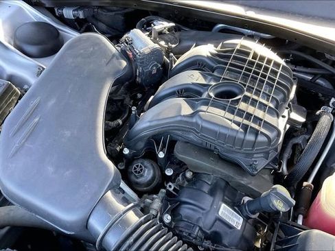 Used 2023 Chrysler 300 S image 34