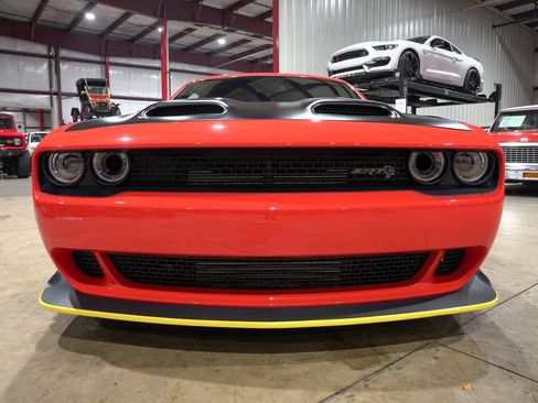 Used 2021 Dodge Challenger SRT Super Stock RWD image 13
