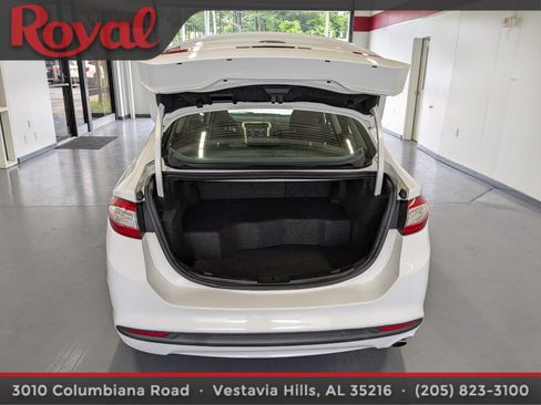 Used 2013 Ford Fusion SE FWD image 11