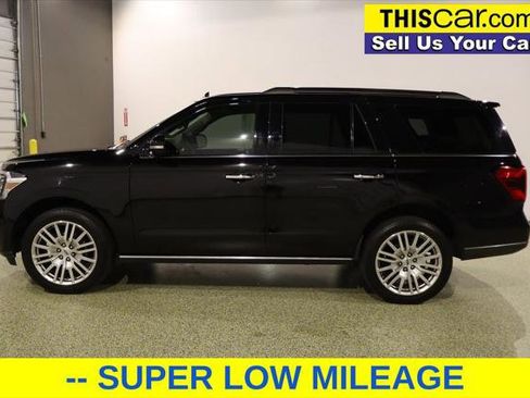 Used 2024 Ford Expedition Limited image 4