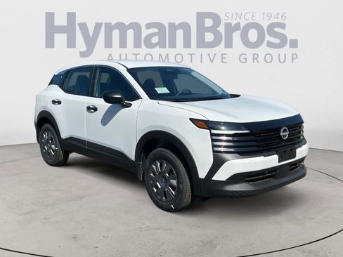 New 2026 Nissan Kicks S FWD image 1