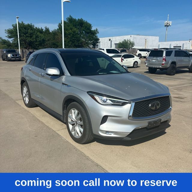 Used 2019 INFINITI QX50 Essential w/ Premium Heat Package FWD image 1