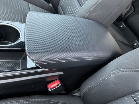 Used 2026 Chevrolet Equinox LT w/ LPO, Floor Liner Package FWD image 35