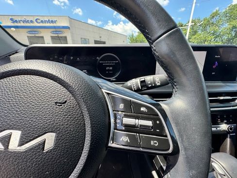 Used 2024 Kia Seltos EX AWD/4WD image 14