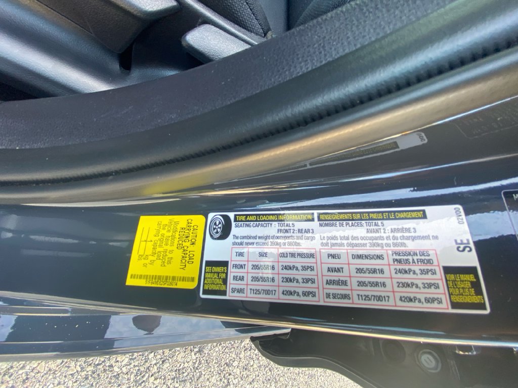 Used 2025 Toyota Corolla LE w/ LE Premium Package FWD image 26