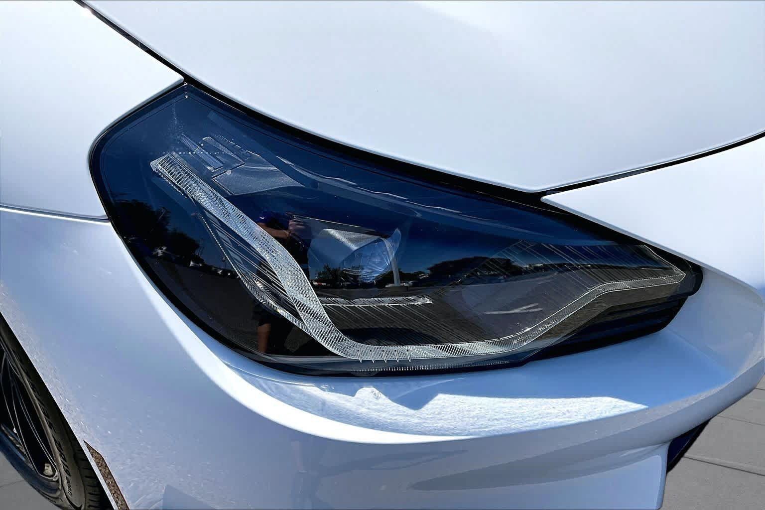 Used 2025 BMW M2 w/ Carbon Package RWD image 27