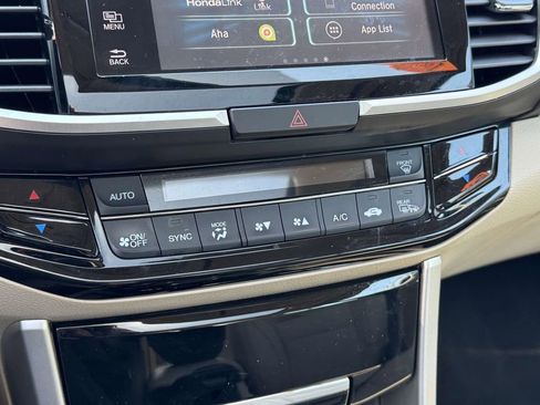 Used 2017 Honda Accord EX-L image 26