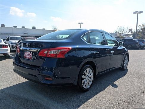 Used 2016 Nissan Sentra S image 5