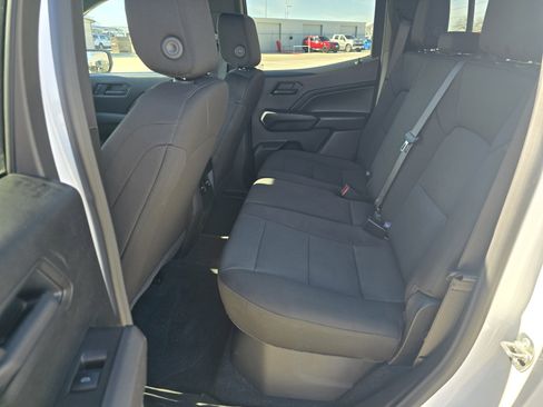 Used 2025 Chevrolet Colorado W/T w/ Advanced Trailering Package image 10