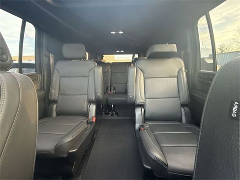 Used 2022 GMC Yukon XL Denali image 22