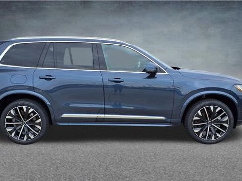 New 2026 Volvo XC90 B6 Plus w/ Protection Package AWD/4WD image 8
