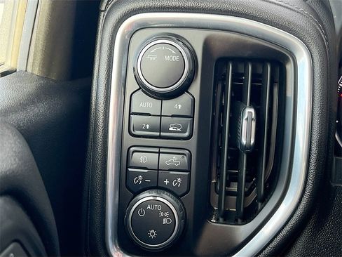 Used 2021 Chevrolet Silverado 1500 RST w/ Bed Protection Package image 10