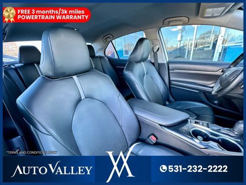 Used 2019 Toyota Camry XSE image 17