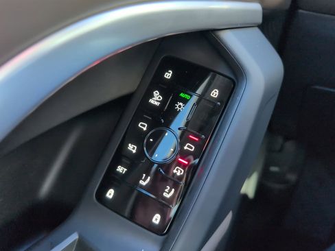 New 2025 Audi Q5 Premium Plus image 14