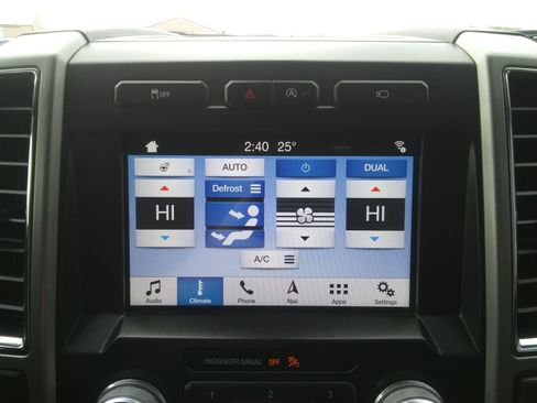 Used 2017 Ford F150 Lariat w/ Equipment Group 502A Luxury image 20