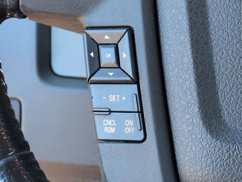 Used 2013 Ford F150 XLT w/ Luxury Equipment Group AWD/4WD image 19