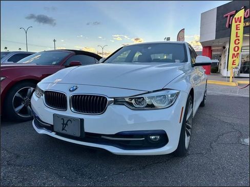 Used 2018 BMW 330e image 1