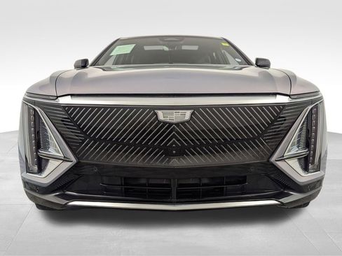 Used 2025 Cadillac Lyriq Luxury w/ LPO, Floor Liner Package AWD/4WD image 55