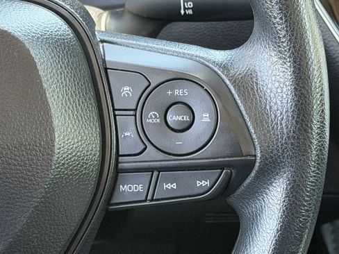 Used 2025 Toyota Corolla LE FWD image 14
