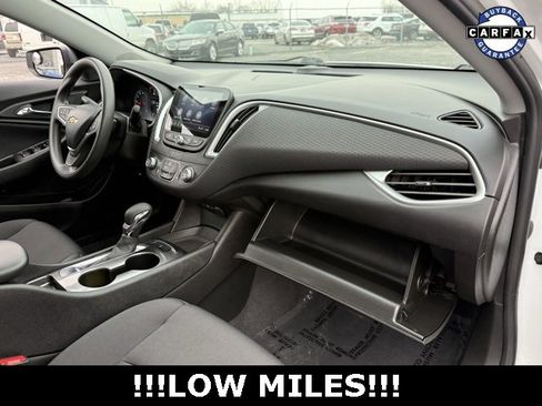 Used 2022 Chevrolet Malibu LS image 13