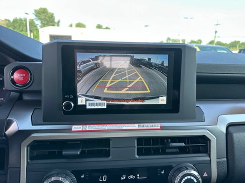 New 2026 Toyota Tacoma TRD Off-Road AWD/4WD image 24