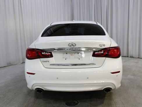 Used 2015 INFINITI Q70 3.7 RWD image 26