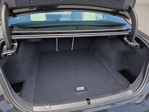 New 2027 BMW i5 eDrive40 RWD image 9