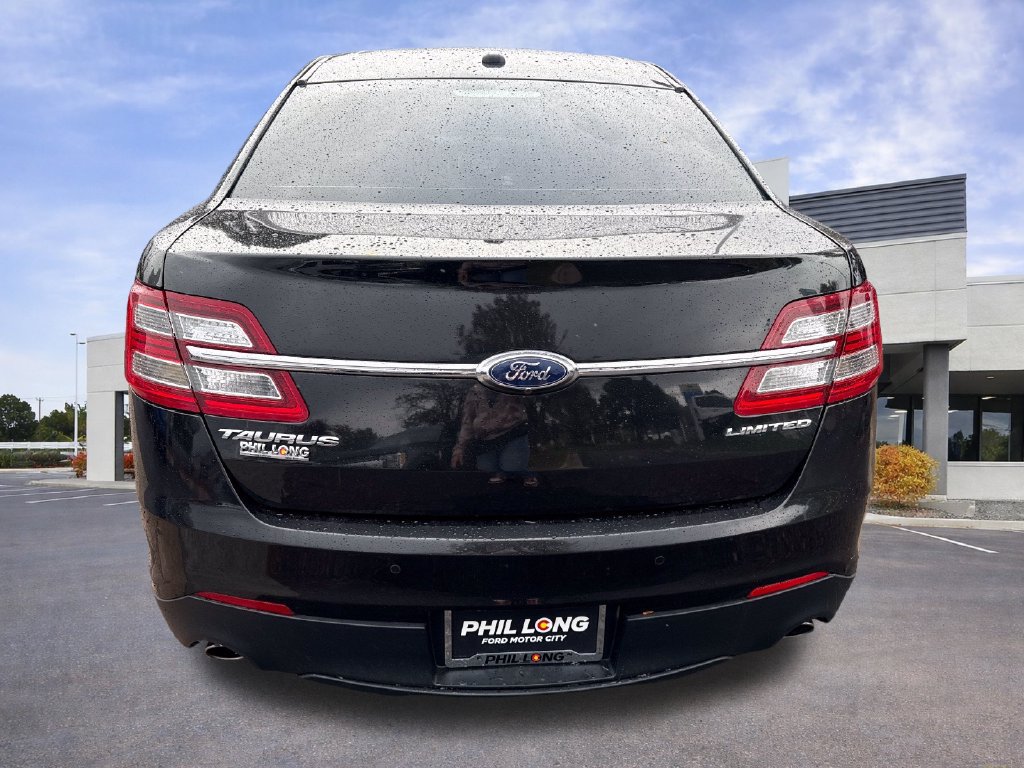 Used 2015 Ford Taurus Limited FWD image 6