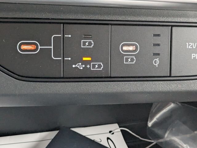 New 2027 Kia Carnival EX FWD image 25