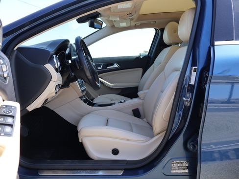 Used 2020 Mercedes-Benz GLA 250 4MATIC image 12