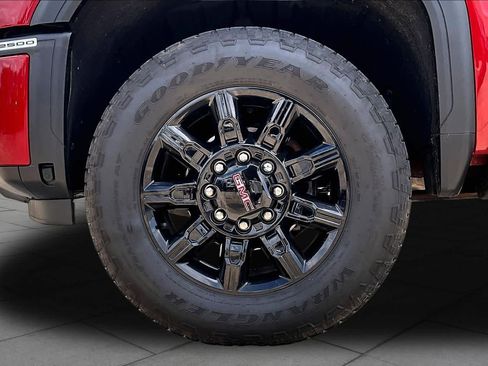 Used 2025 GMC Sierra 2500 AT4 w/ AT4 Premium Plus Package image 11