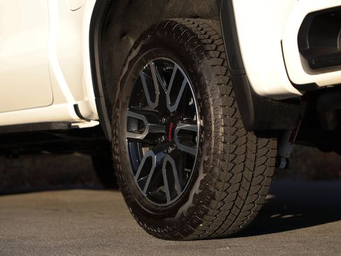 New 2026 GMC Sierra 1500 AT4 w/ AT4 Premium Package image 7