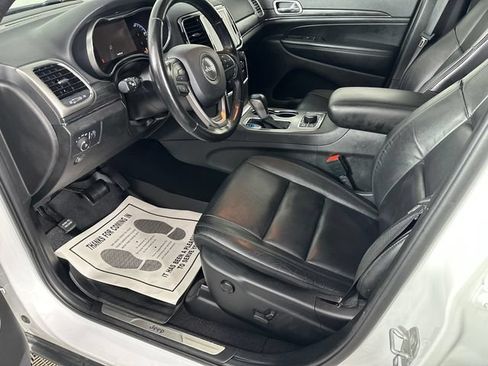 Certified 2021 Jeep Grand Cherokee Limited AWD/4WD image 3