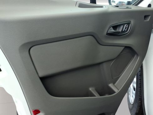 Used 2024 Ford Transit 350 XLT image 13