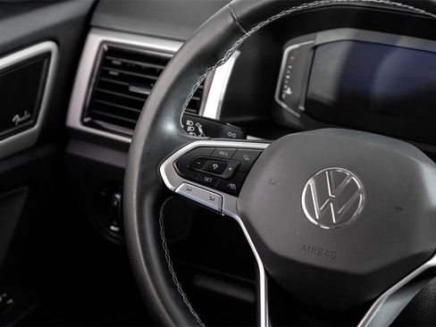 Used 2021 Volkswagen Atlas SEL Premium image 16