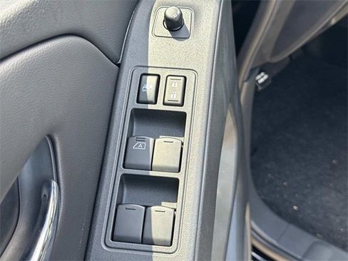 New 2025 Nissan Frontier SV image 21