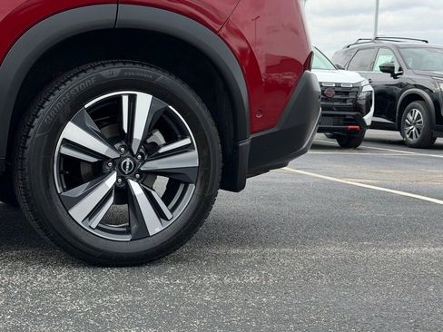 Used 2023 Nissan Rogue SL w/ SL Premium Package image 48