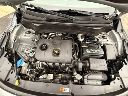 Used 2022 Kia Seltos LX image 34