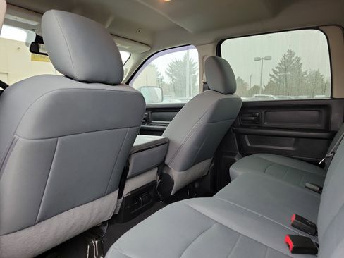 Used 2018 RAM 1500 Express image 14