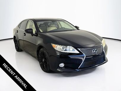 Used 2013 Lexus ES 350 w/ Luxury Pkg