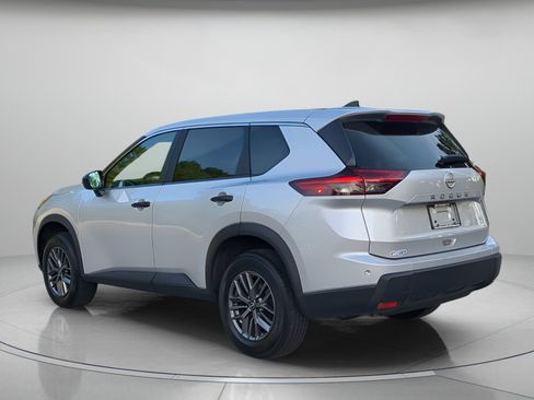 Used 2024 Nissan Rogue S FWD image 42