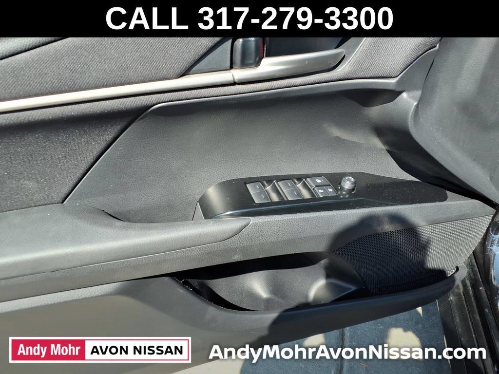 Used 2025 Toyota Camry LE FWD image 16