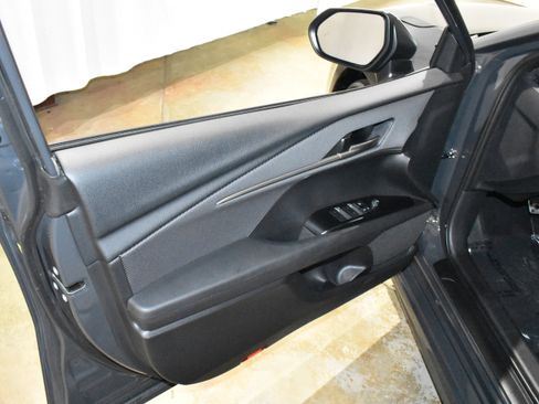 Used 2025 Toyota Camry SE image 22