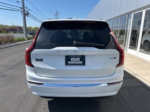 Used 2025 Volvo XC90 B5 Plus AWD/4WD image 4