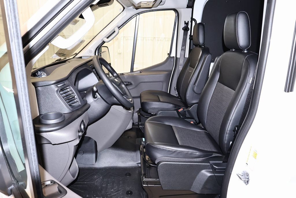 New 2026 Ford Transit 250 148 Medium Roof RWD image 14