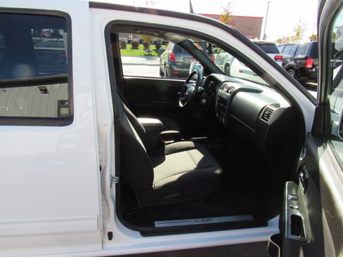 Used 2012 GMC Canyon SLE image 20