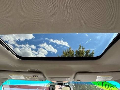 Used 2017 Ford Explorer Platinum AWD/4WD image 11